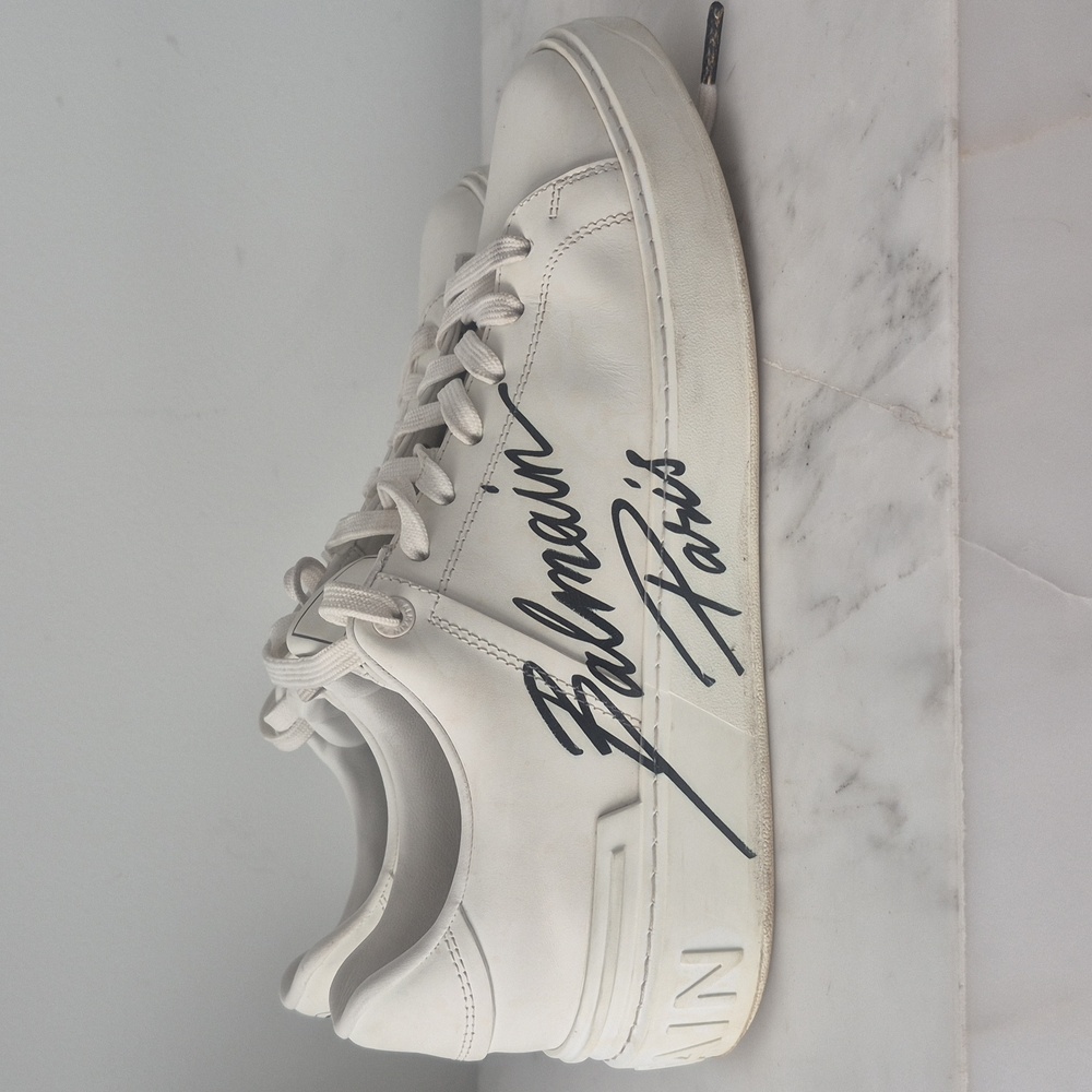 Balmain Paris Cream Sneakers for Men. Size 9